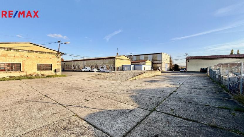 Pronájem komerčního pozemku, Opava, 1650 m2