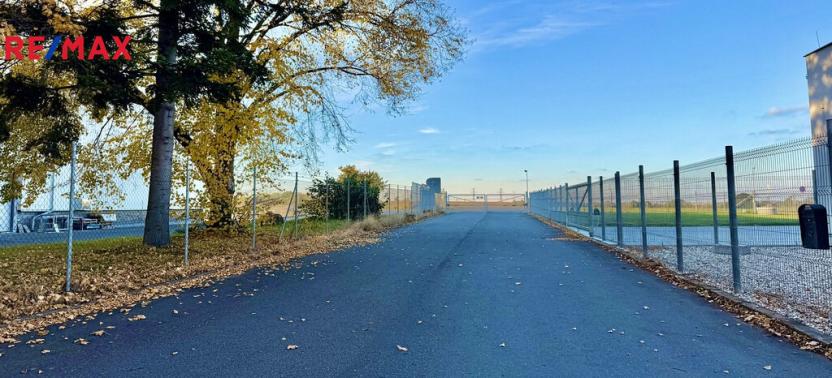 Pronájem komerčního pozemku, Opava, 1650 m2