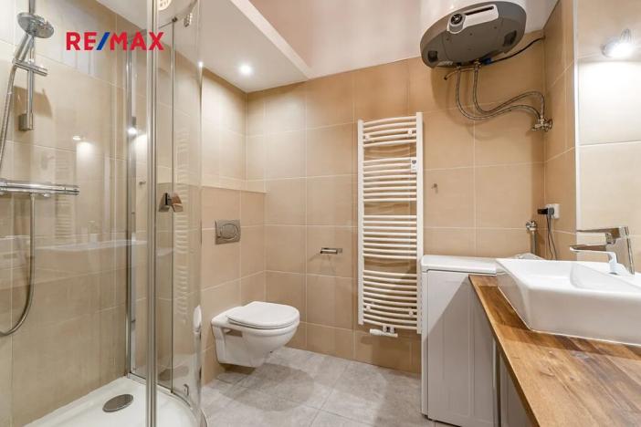 Pronájem bytu 1+1, Praha - Smíchov, Staropramenná, 40 m2