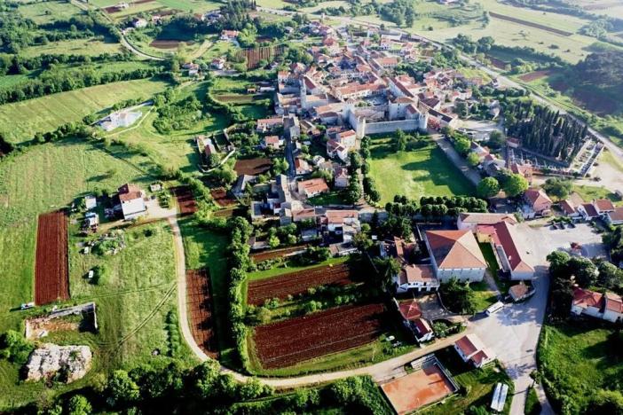 Prodej pozemku pro bydlení, Svetvinčenat, Chorvatsko, 800 m2
