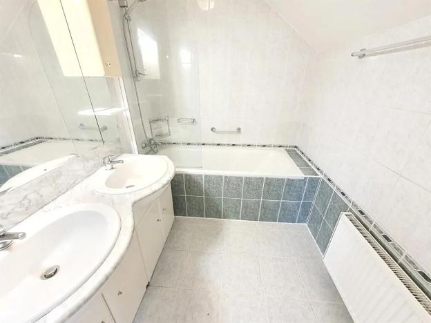 Pronájem rodinného domu, Praha, 230 m2