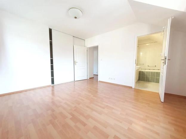 Pronájem rodinného domu, Praha, 230 m2