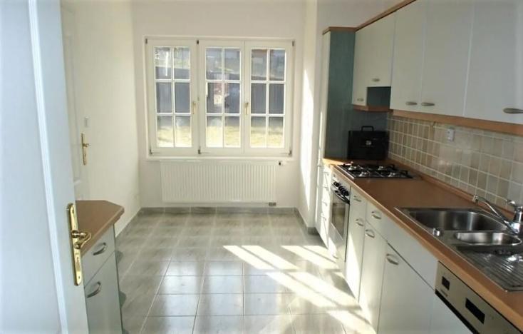 Pronájem rodinného domu, Praha, 230 m2