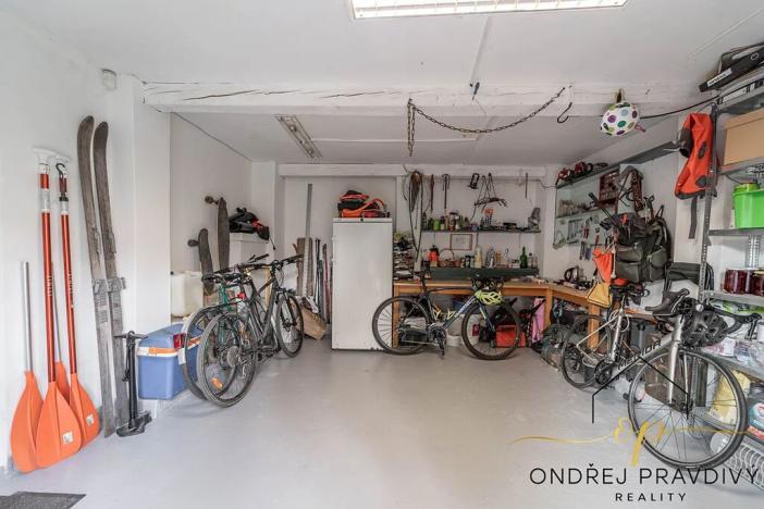 Prodej rodinného domu, Lety, Sokolská, 265 m2