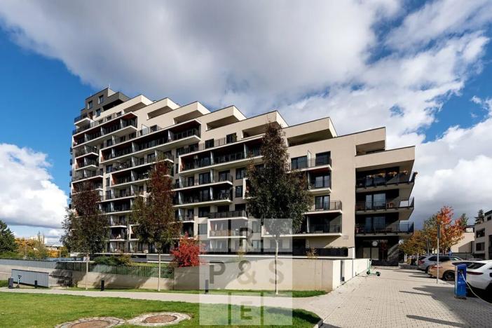 Prodej bytu 2+kk, Praha - Strašnice, Zvěřinova, 58 m2