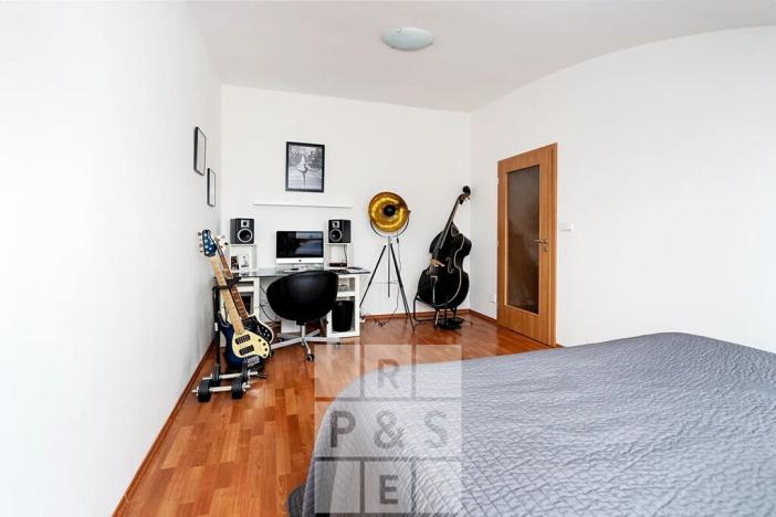 Prodej bytu 2+kk, Praha - Radlice, Na Farkáně III, 60 m2