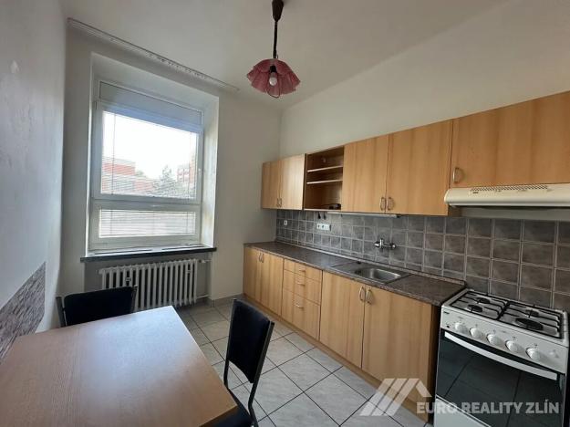 Pronájem bytu 2+1, Zlín, třída Tomáše Bati, 54 m2