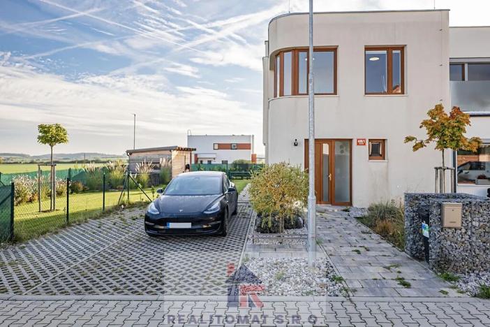 Prodej rodinného domu, Horoušany, Rubínová, 92 m2