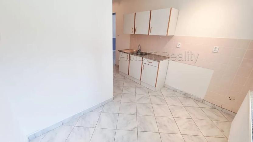 Pronájem kanceláře, Praha - Řepy, Žalanského, 63 m2