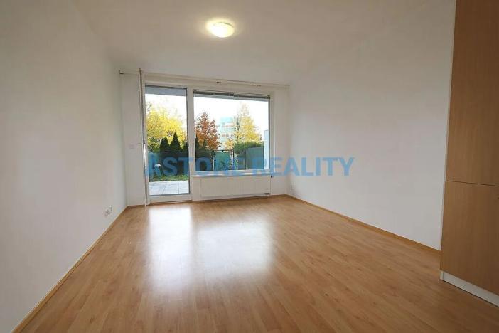 Pronájem bytu 1+kk, Praha - Zličín, Tulešická, 30 m2