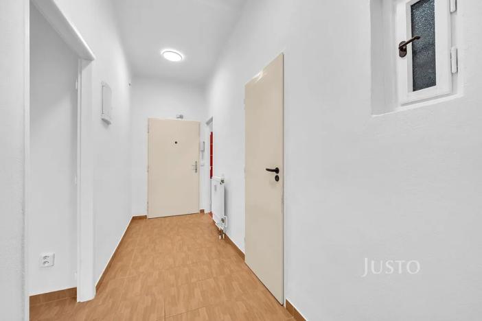 Prodej bytu 2+1, Praha - Strašnice, Na stezce, 40 m2