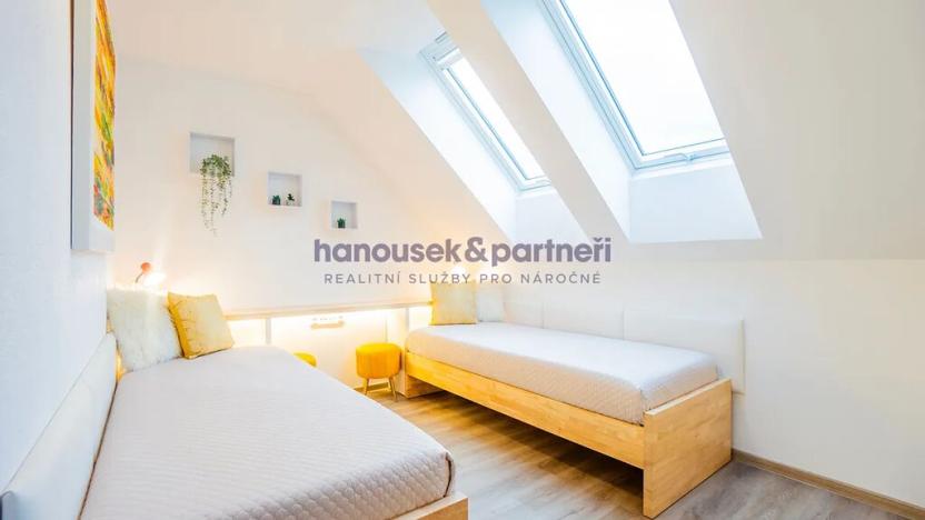 Prodej bytu 4+kk, Volary, 111 m2