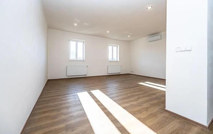 Pronájem bytu 1+kk, Praha - Nové Město, Lípová, 48 m2