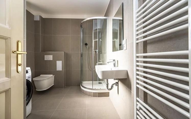 Pronájem bytu 1+kk, Praha - Nové Město, Lípová, 48 m2