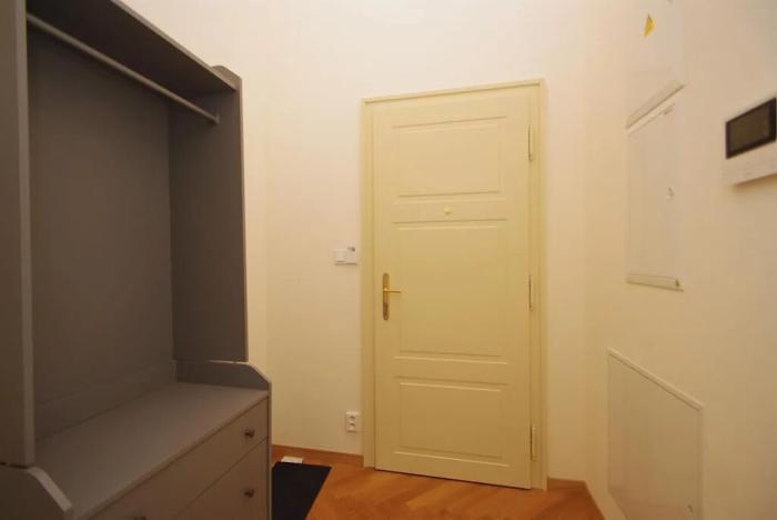 Pronájem bytu 2+kk, Praha - Staré Město, Kozí, 51 m2