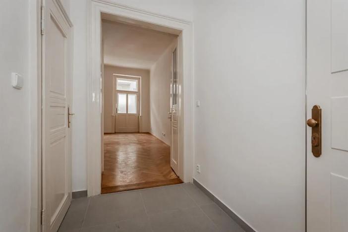 Pronájem bytu 1+kk, Praha - Nové Město, Lípová, 33 m2