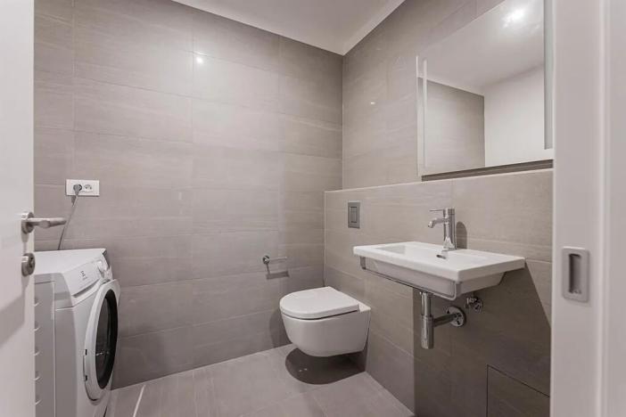 Pronájem bytu 2+kk, Praha - Smíchov, Holečkova, 88 m2