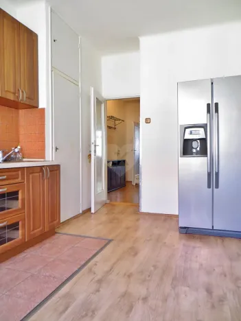 Pronájem bytu 1+1, Praha - Holešovice, Heřmanova, 47 m2