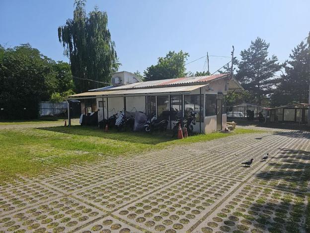 Prodej komerční nemovitosti, Praha - Modřany, Nikoly Vapcarova, 60 m2