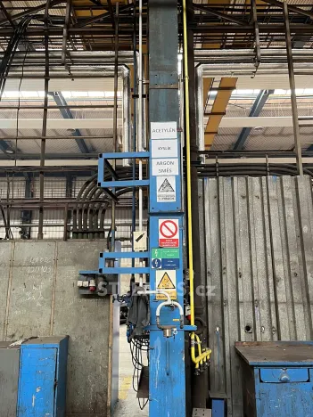 Pronájem výrobních prostor, Benešov, Černoleská, 1500 m2