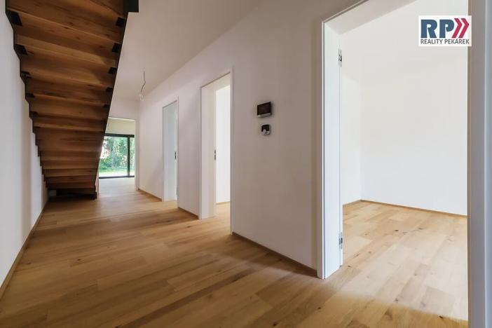 Prodej vily, Praha - Klánovice, U trativodu, 146 m2