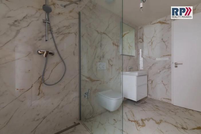 Prodej bytu 5+kk, Praha - Klánovice, U trativodu, 146 m2