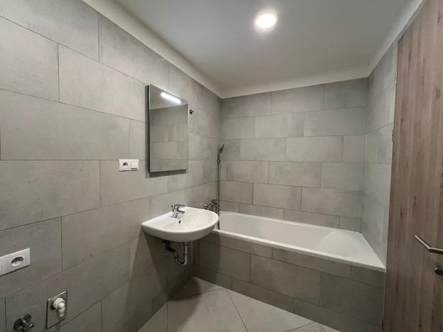 Pronájem bytu 2+kk, Praha - Letňany, Hlučkova, 46 m2