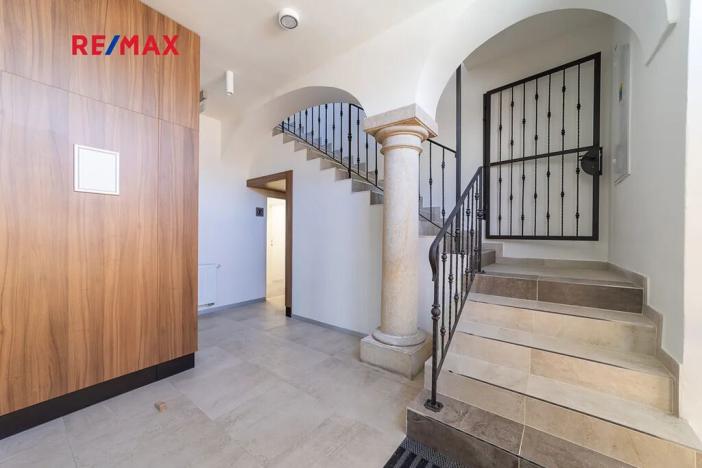 Prodej komerční nemovitosti, Králíky, 5. května, 519 m2