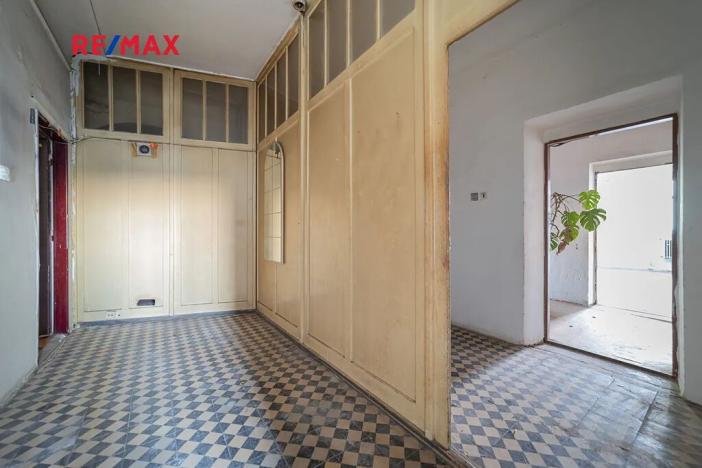 Prodej rodinného domu, Staré Město, nám. Osvobození, 444 m2