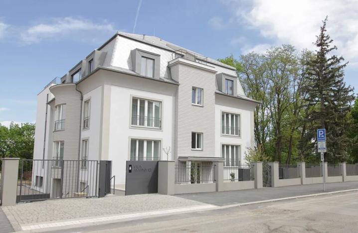 Pronájem bytu 6+kk a větší, Praha - Bubeneč, Na Marně, 273 m2