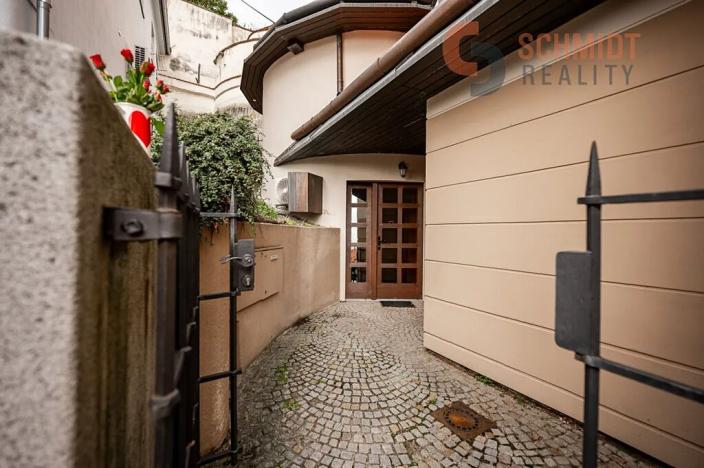 Pronájem kanceláře, Mikulov, Náměstí, 19 m2