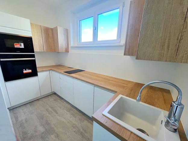 Pronájem bytu 2+1, Praha - Vokovice, Na dlouhém lánu, 139 m2