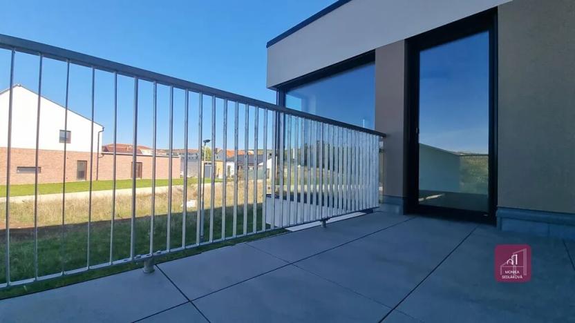Pronájem bytu 2+kk, Mokrá-Horákov, 55 m2