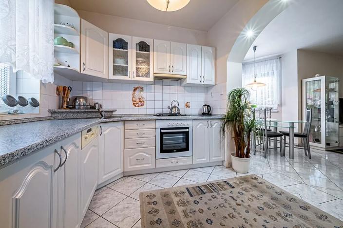 Prodej rodinného domu, Tetčice, Rosická, 436 m2