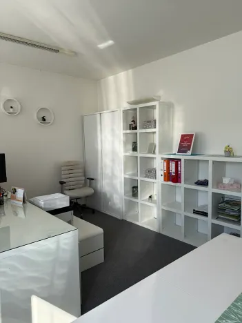 Pronájem kanceláře, Zlín, Hlavničkovo nábřeží, 29 m2