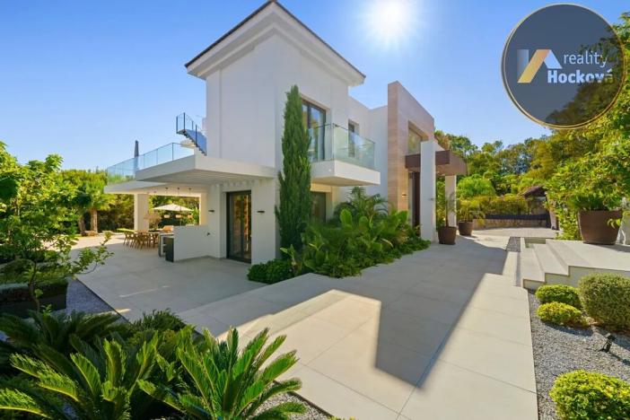 Prodej vily, Marbella, Španělsko, 611 m2