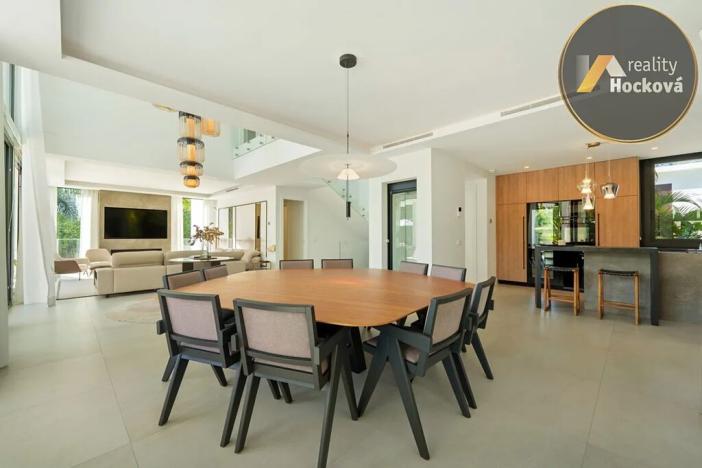 Prodej vily, Marbella, Španělsko, 611 m2