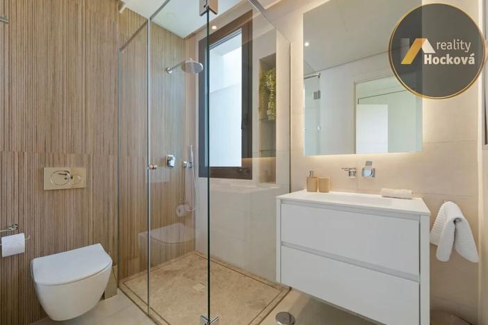 Prodej vily, Marbella, Španělsko, 611 m2