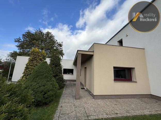 Pronájem rodinného domu, Praha - Lipence, Ke štěrkovně, 333 m2