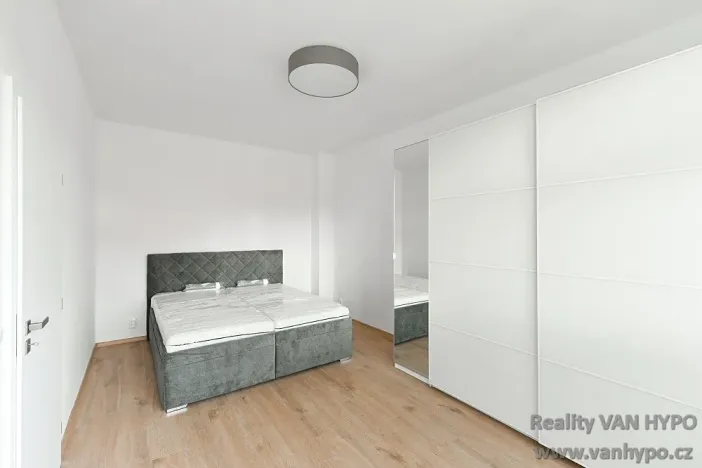 Pronájem bytu 2+kk, Praha - Vinohrady, Hollarovo náměstí, 47 m2