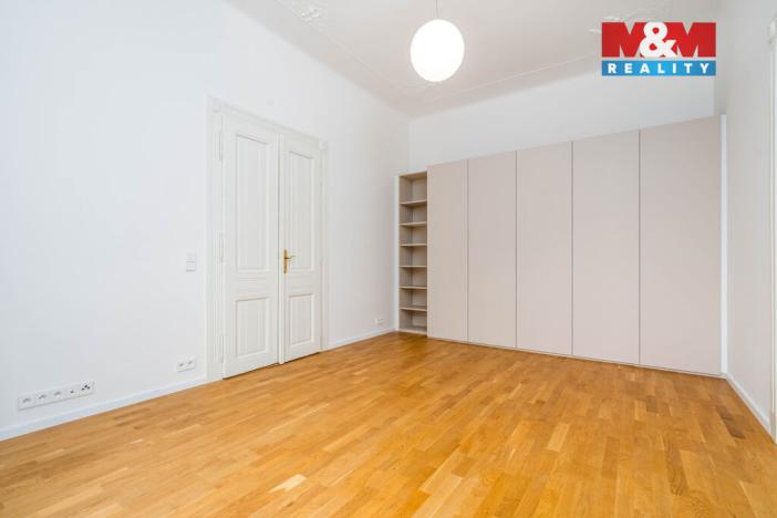 Prodej bytu 4+1, Praha - Smíchov, Zborovská, 141 m2