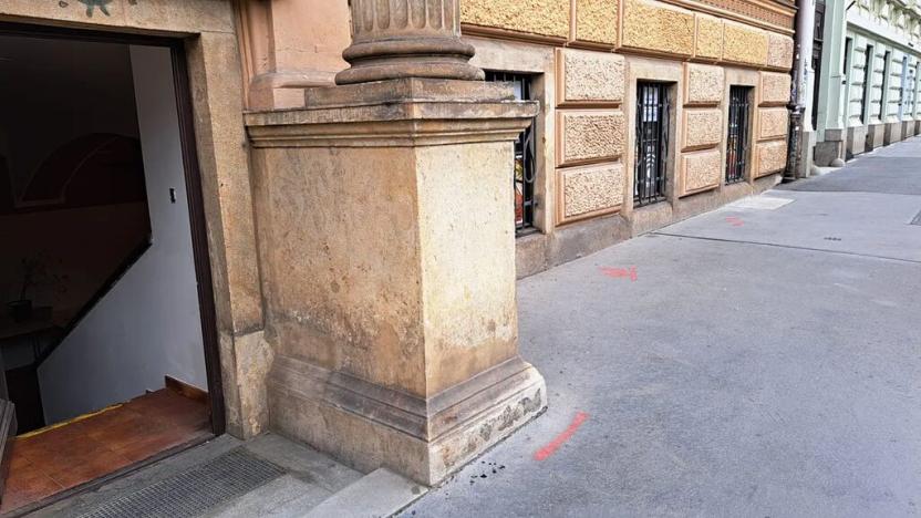 Pronájem obchodního prostoru, Praha - Nové Město, Bolzanova, 100 m2