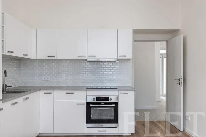 Pronájem bytu 2+kk, Praha - Holešovice, U vody, 45 m2