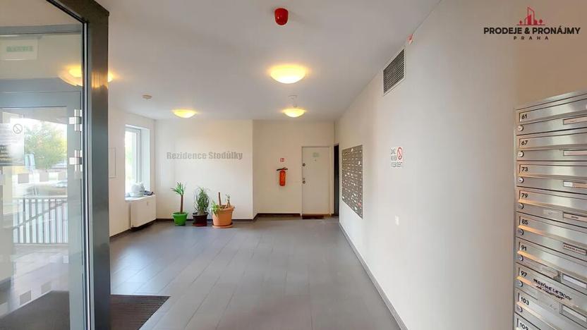 Prodej bytu 2+kk, Praha - Stodůlky, Nárožní, 57 m2