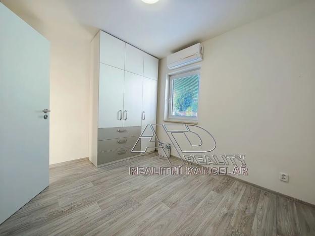 Pronájem rodinného domu, České Budějovice, 27 m2