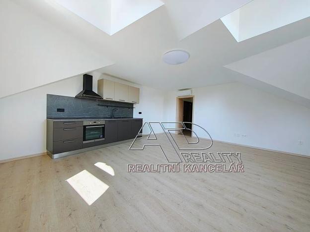 Pronájem bytu 2+kk, České Budějovice, Fráni Šrámka, 59 m2