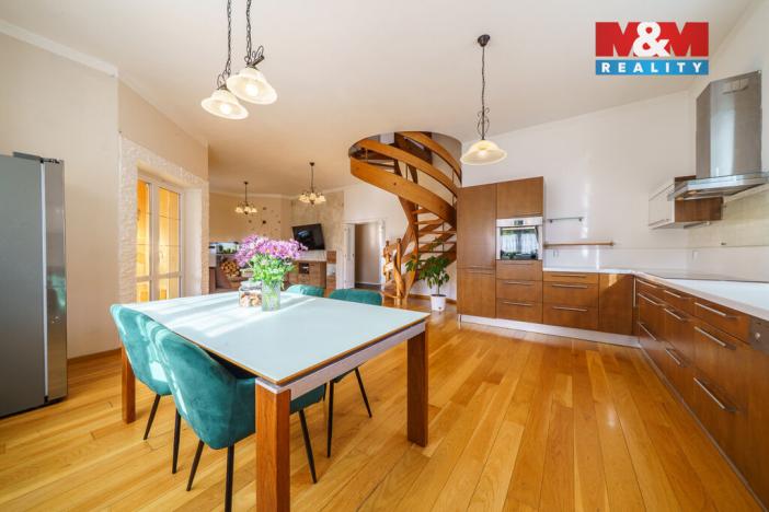 Prodej rodinného domu, Karlovy Vary - Hůrky, Motýlí, 244 m2