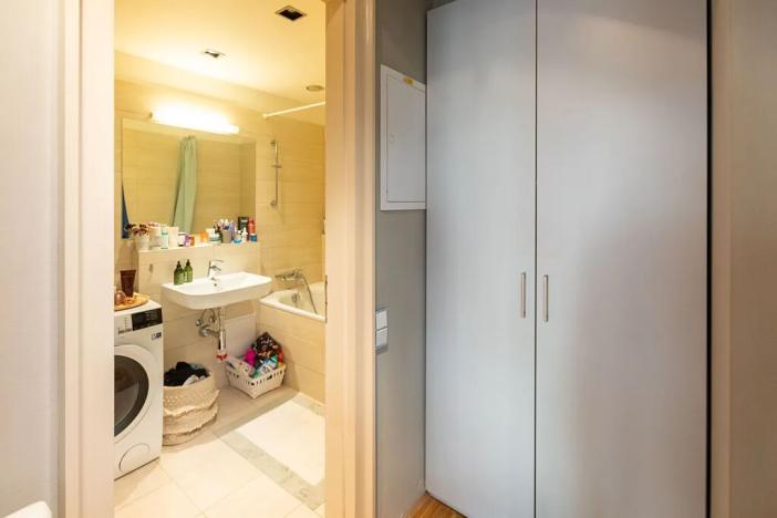 Pronájem bytu 2+kk, Praha - Karlín, Rohanské nábřeží, 57 m2