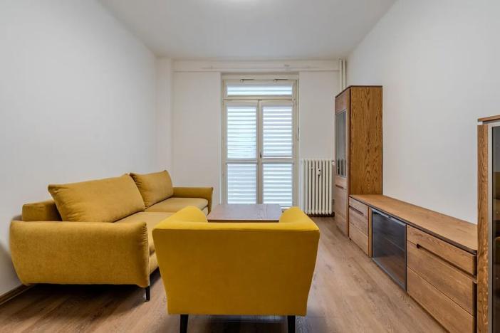 Pronájem bytu 2+1, Praha - Smíchov, Stroupežnického, 63 m2