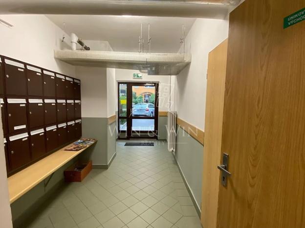 Pronájem bytu 1+1, Praha - Hostivař, Vajdova, 40 m2